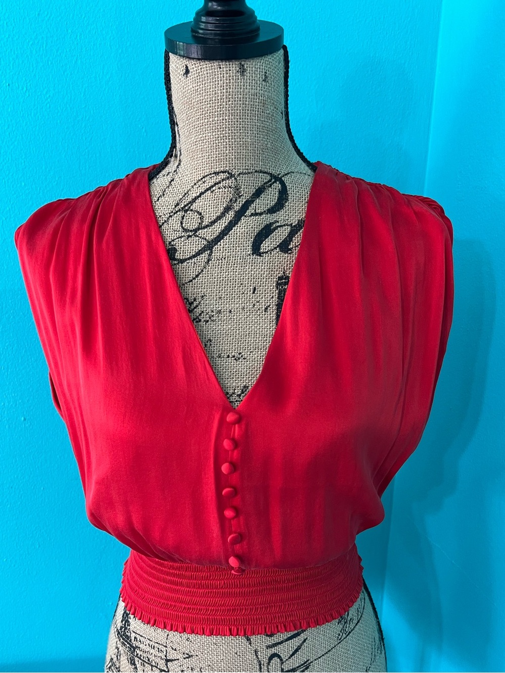Alice + Olivia Sleeveless Thick Elastic Waistband Silky Cropped Blouse Size M